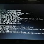 Ecran de verification CHKDSK en cours d execution sur un ordinateur portable au demarrage