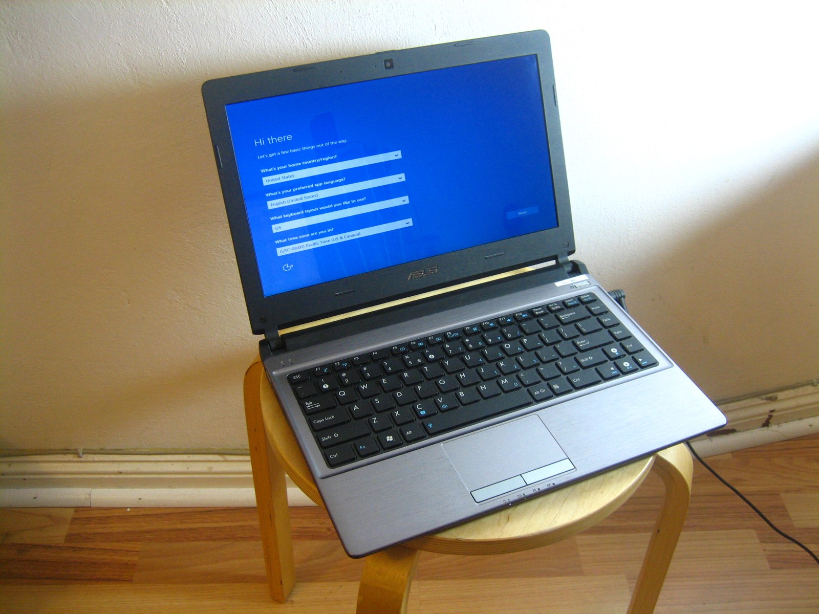 Ordinateur portable sous Windows pendant une opération de maintenance du système