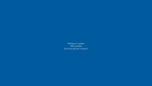 Écran de mise à jour de Windows affichant la progression de l'installation