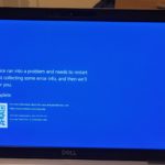 Écran bleu de la mort affiché sur un ordinateur portable Dell, illustration générique
