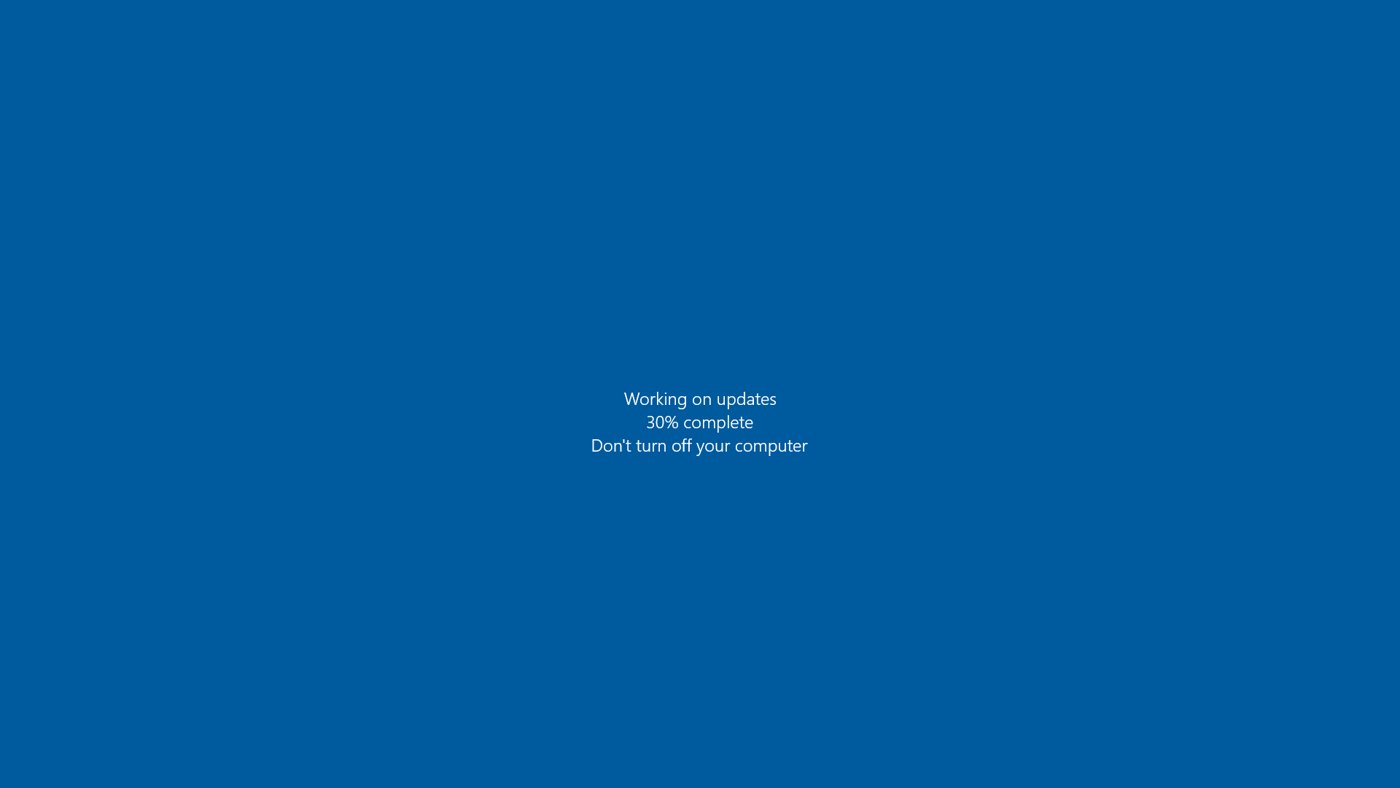 Ecran de mise a jour de Windows 10 version 22H2 affichant la progression en pourcentage