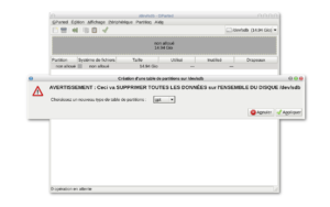 Capture de gParted montrant la conversion d'une table de partitions MBR vers GPT